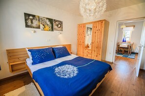 1 bedroom, WiFi, bed sheets