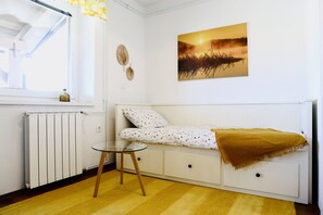 1 soverom, internettilgang og sengetøy