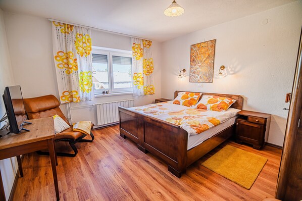 1 bedroom, Internet, bed sheets