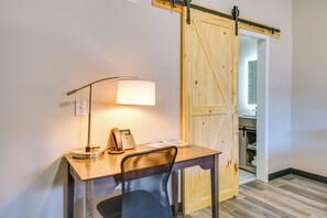 Interior - Walk to Beach & Dining: Port Huron Studio (Port Huron)