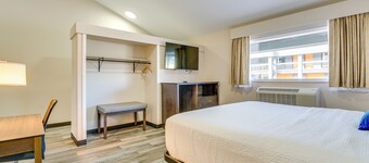 1 Mi to Lake Huron Waterfront: Cozy Studio Apt