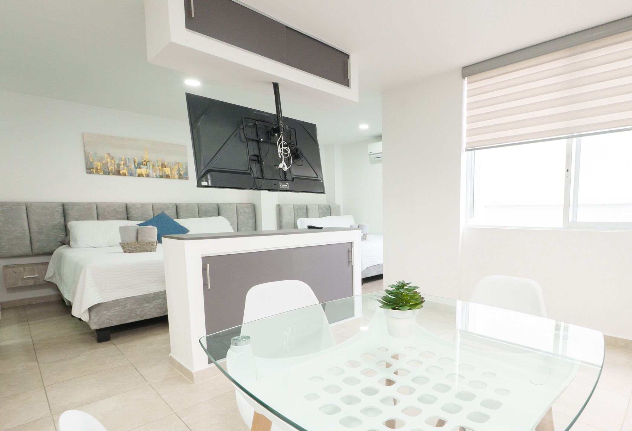 Classic Apartment | Dining room