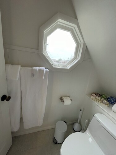 Harbor View - Upstairs with Kitchenette and amazing views
