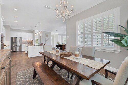 Waterfront Paradise in Englewood, FL – Bring Your Boat and Fishing Rods!