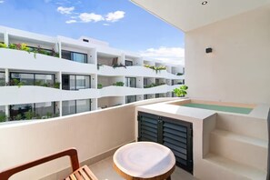 Terrace/patio - Guest INN Home - Elements Suites (Tulum)