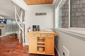 コンドミニア��ム ベッド (複数台) 暖炉 マウンテンビュー (Powder Run Retreat) | 内装