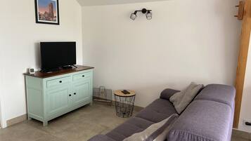 Télévision, chaîne hi-fi