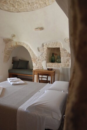 3 bedrooms, iron/ironing board, travel crib, WiFi