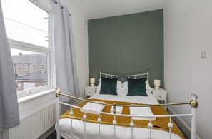 2 Schlafzimmer, Bügeleisen/Bügelbrett, kostenloses WLAN