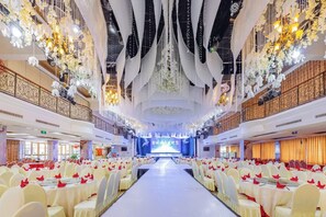 Unclassified image, 3 of 61, button - Jincheng Hotel (Zigui)