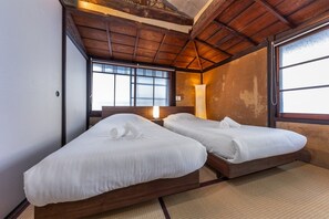 2 habitaciones, tabla de planchar con plancha y internet