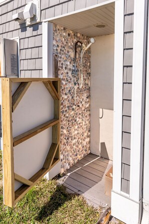 Property grounds - Unbeatable Views & Coastal Charm (Harkers Island)