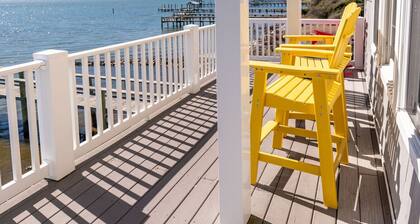 Unbeatable Views & Coastal Charm