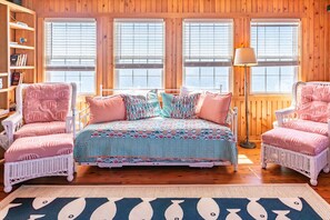 Interior - Unbeatable Views & Coastal Charm (Harkers Island)