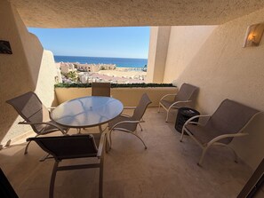 Outdoor dining - Sunshine Ocean & Marina View Condo - Terrasol 341 Cabo San Lucas (Cabo San Lucas)