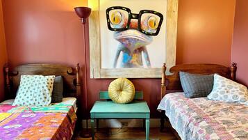 3 makuuhuonetta, silitysrauta/-lauta, vauvan matkasänky, ilmainen Wi-Fi