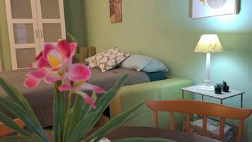 1 chambre, fer et planche Ă  repasser, draps fournis