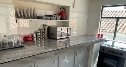 Cozy 2 doble queen bedroom apartment in central Sucre, steps from main square