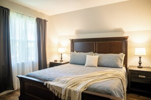 2 slaapkamers, een strijkplank/strijkijzer, gratis wifi, beddengoed