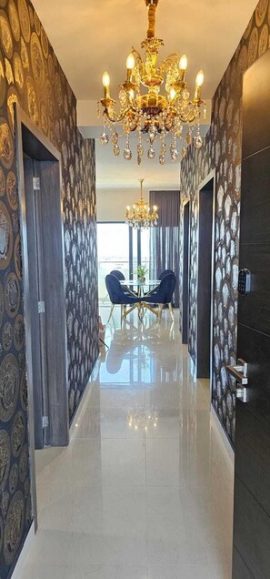Deluxe Apartment, Balcony, Sea View | Living area - Torre 5 Mazatlán Versace Style (Mazatlán)