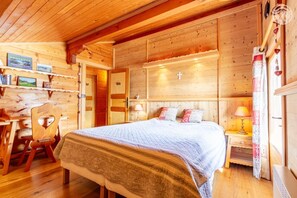 5 Schlafzimmer, Bügeleisen/Bügelbrett, kostenloses WLAN