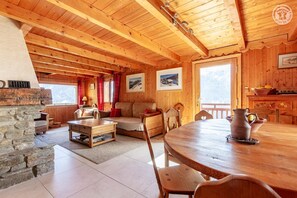 Smart-TV, Kamin, DVD-Player, Stereoanlage