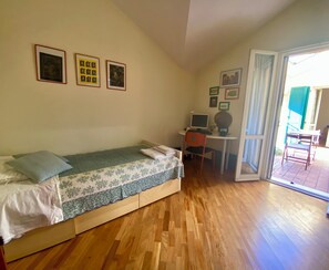 2 chambres, bureau, fer et planche à repasser, Wi-Fi