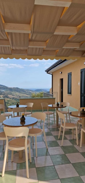 Classic Room | Terrace/patio - marte rooms (San Nicola)