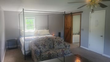 2 quartos, escrivaninha, Wi-Fi de cortesia, roupa de cama