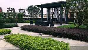 Tempat makan luar