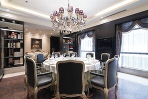 Unclassified image, 4 of 87, button - Ziyu International Holiday Hotel (Chengde)