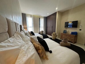 5 Schlafzimmer, Bügeleisen/Bügelbrett, WLAN, Bettwäsche