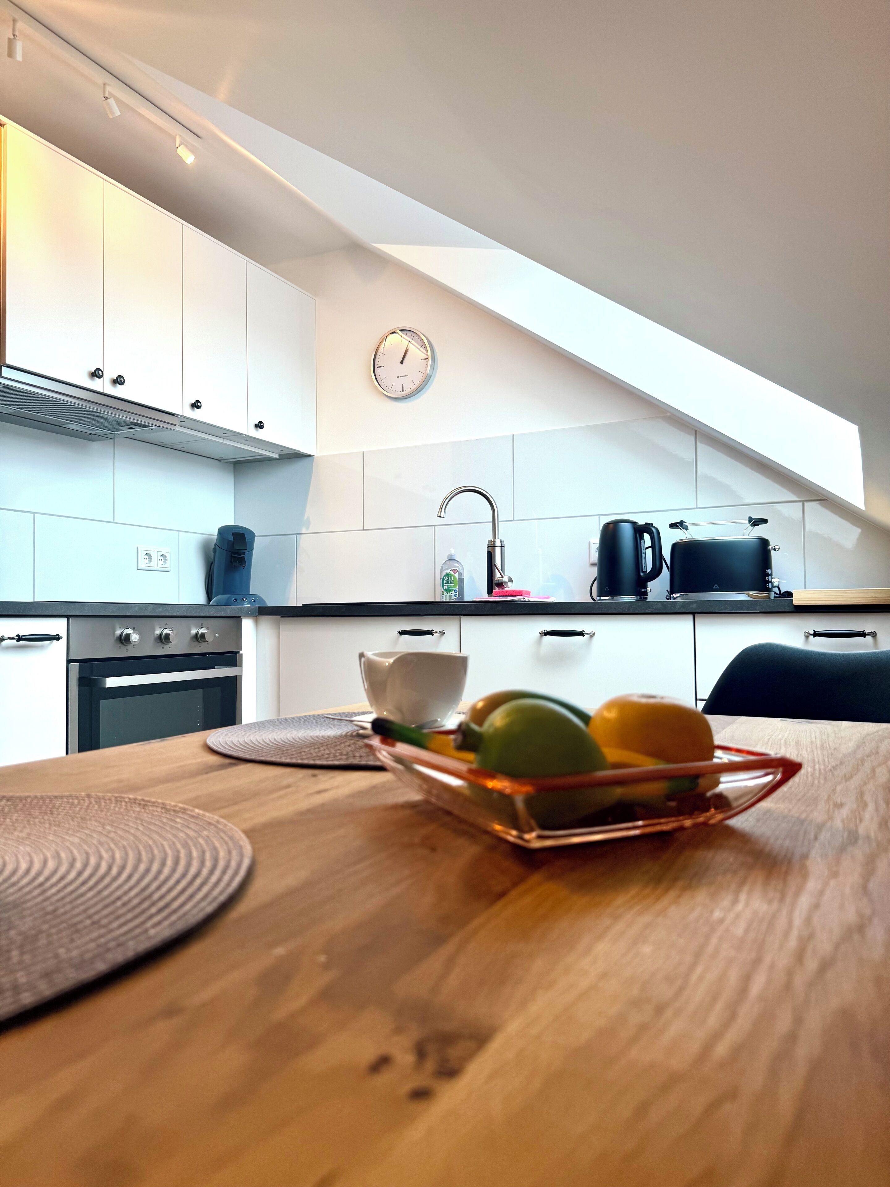 Kühlschrank, Ofen, Herdplatte, Geschirrspüler