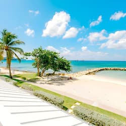 Condo de lujo, 3 habitaciones, vista a la playa, frente al mar | Vista del balcón