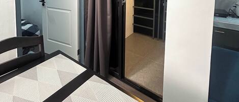 Premium-Apartment, 2 Schlafzimmer, Haustiere gestattet, Stadtblick | Balkon