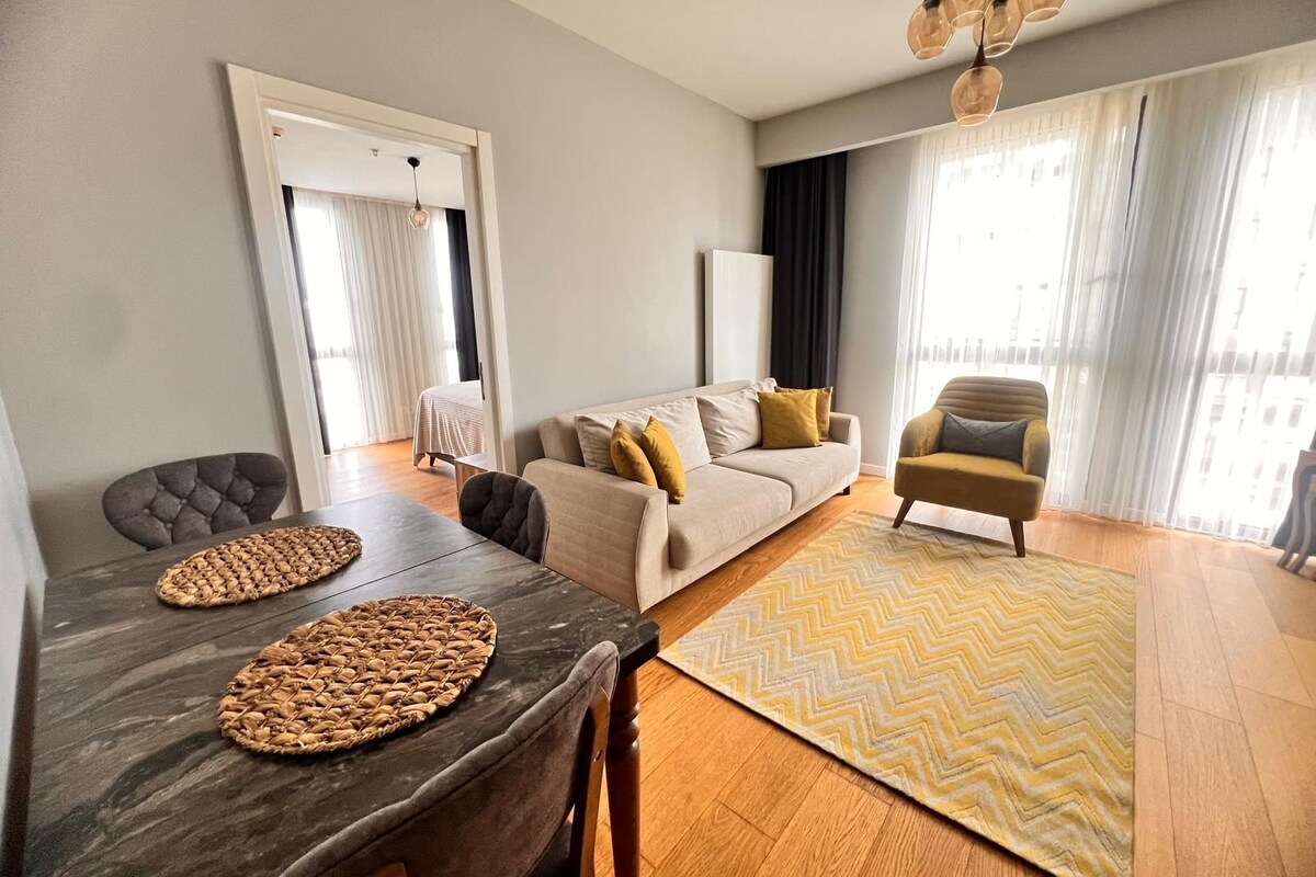Comfort Condo, City View | View from room