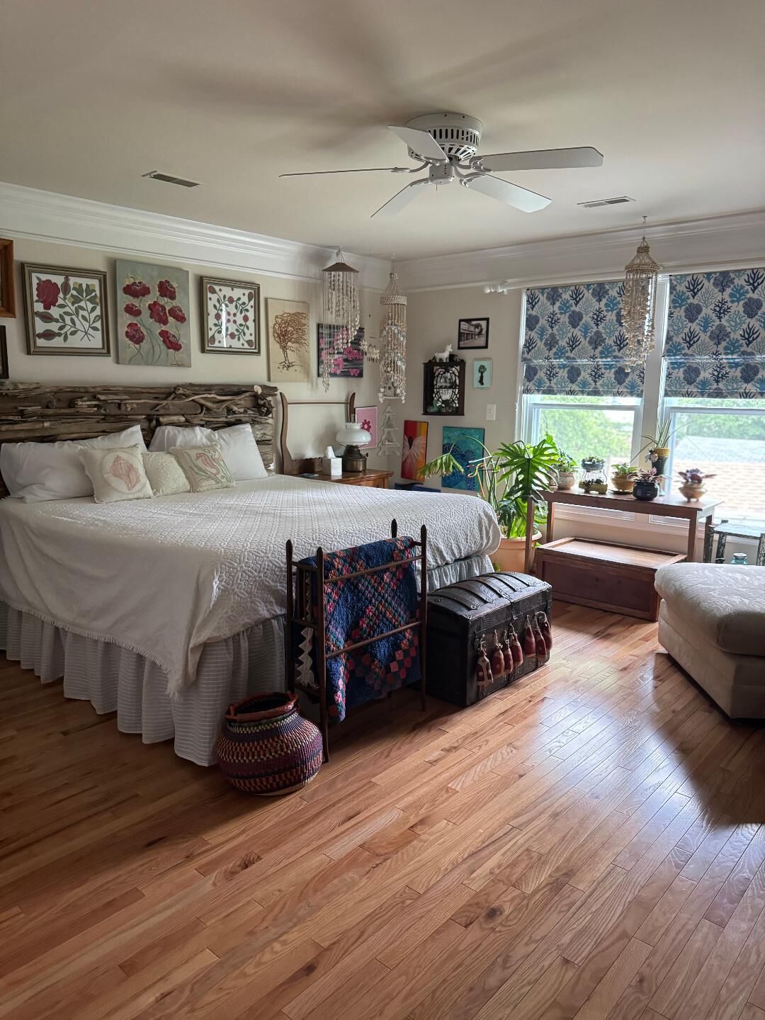 3 chambres, fer et planche à repasser, Wi-Fi, draps fournis