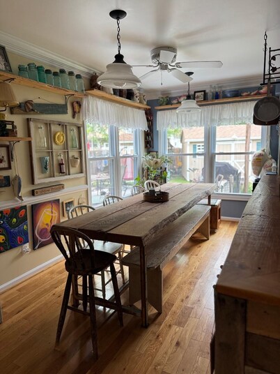 3-bedroom house in charming Colonial Beach with AC, WiFi