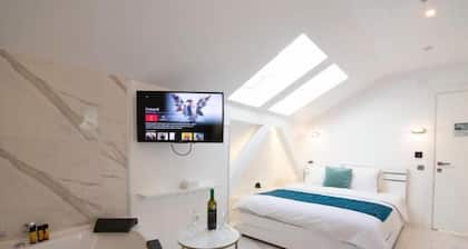 Lumiere Luxe Suites