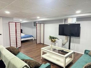 1 chambre, fer et planche à repasser, Wi-Fi gratuit, draps fournis