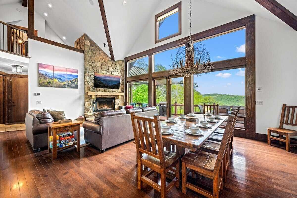 Smart-tv och eldstad