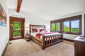 5 bedrooms, WiFi, bed sheets