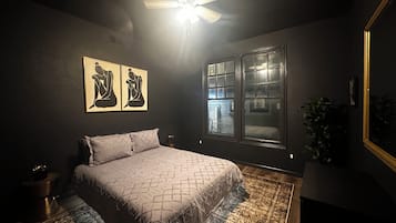 6 bedrooms, iron/ironing board, free WiFi, bed sheets