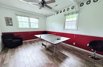 Spielezimmer