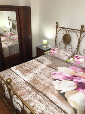 2 chambres, Wi-Fi gratuit, draps fournis