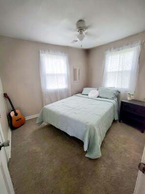 3 Schlafzimmer, Bügeleisen/Bügelbrett, WLAN, Bettwäsche