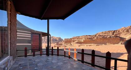 Room-wadi RUM Guide, Camp & Tour