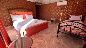 Room, 1 Bedroom, Accessible, Smoking | 1 bedroom