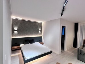 1 chambre, fer et planche à repasser, Wi-Fi, literie fournie