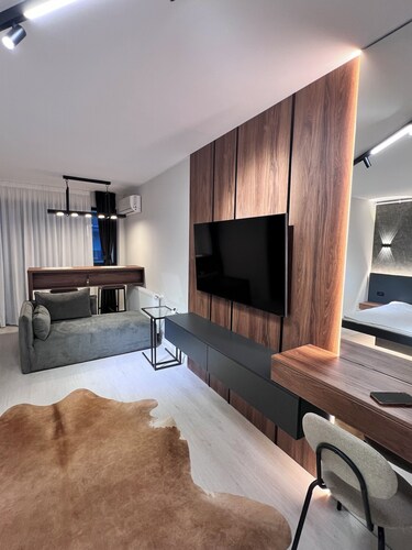 Charming studio in wonderful Bucharest with AC, WiFi